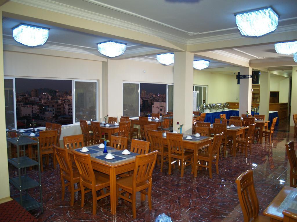 Nice Dream Hotel Mandalay Esterno foto