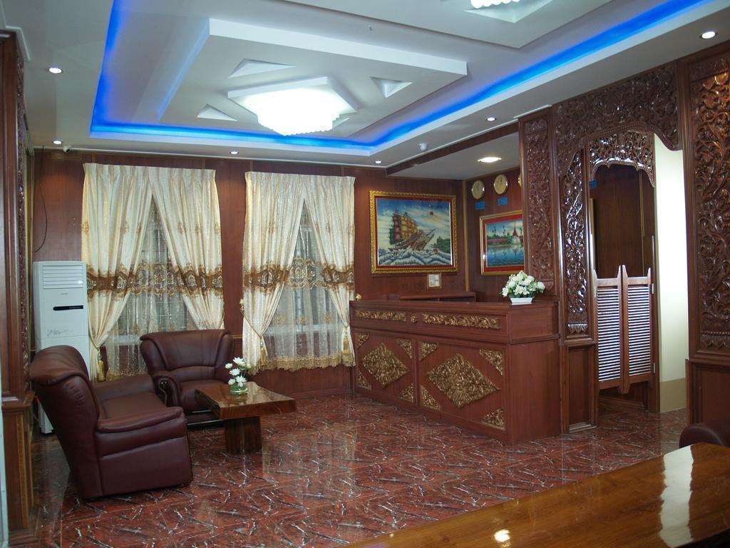 Nice Dream Hotel Mandalay Esterno foto
