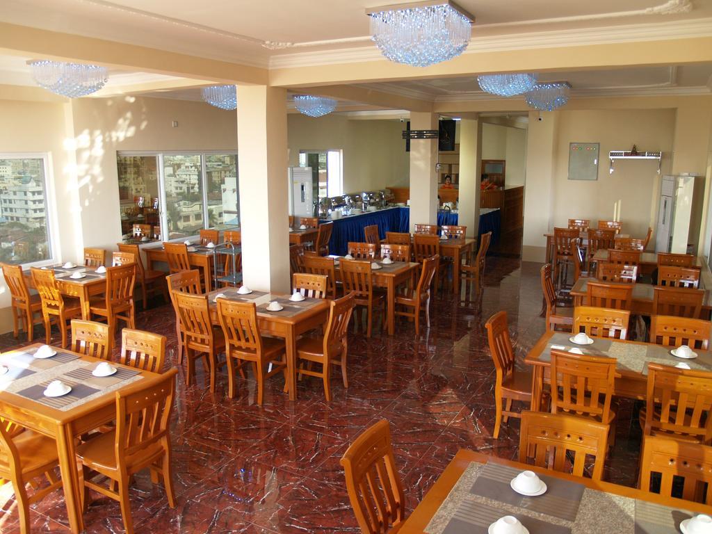 Nice Dream Hotel Mandalay Esterno foto